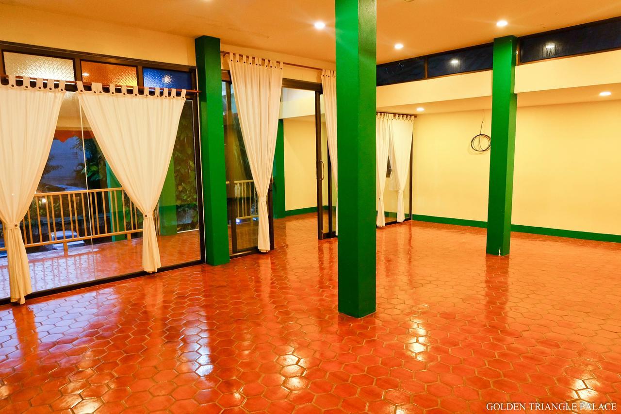 Golden Triangle Palace Chiang Rai Buitenkant foto